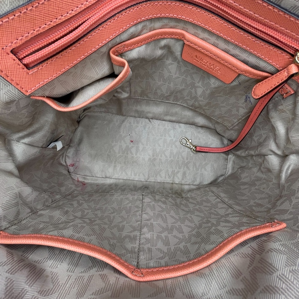 Michael Kors handbag - Picture 7 of 7